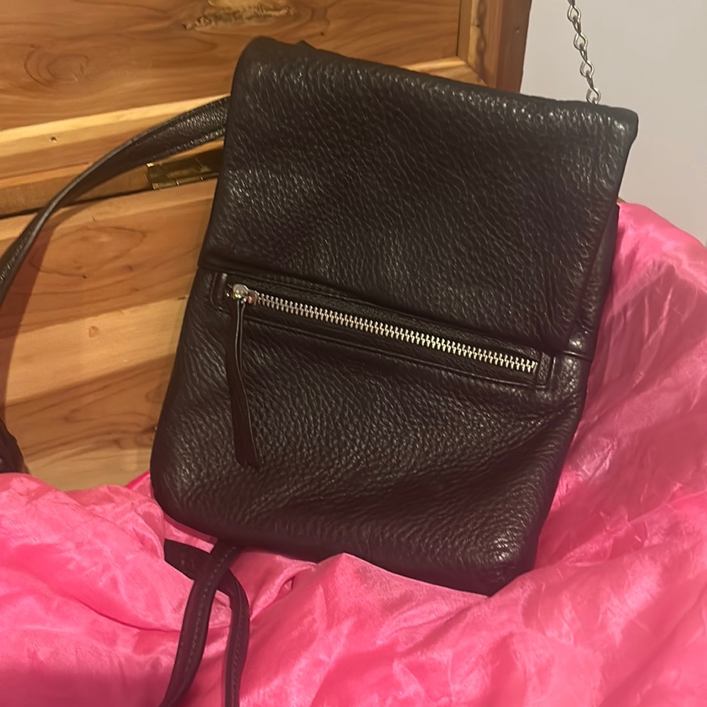 Perlina black crossbody